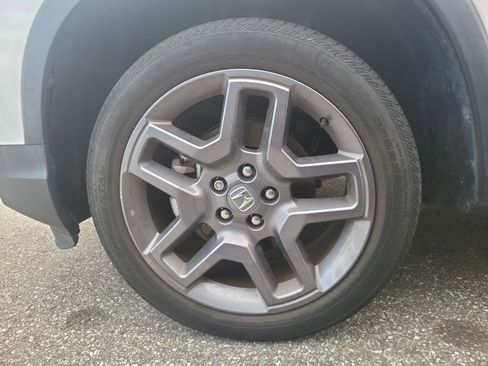 Used 2023 Honda Passport EX-L image 9