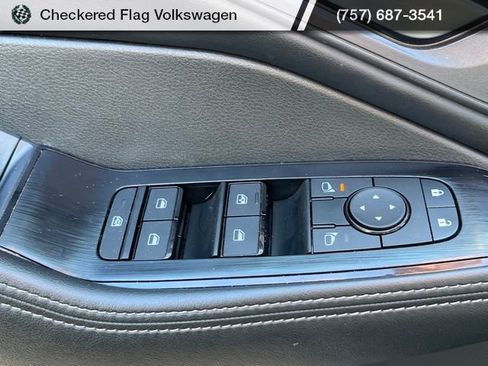Used 2024 Nissan Rogue SV FWD image 15