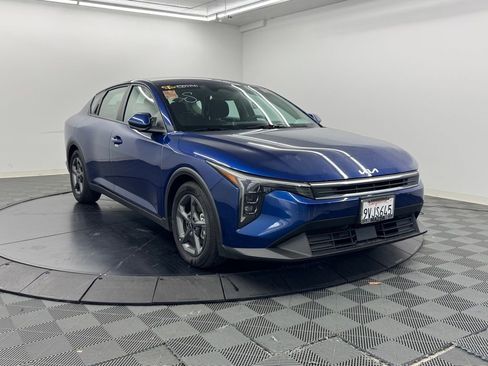 Used 2025 Kia K4 FWD image 3