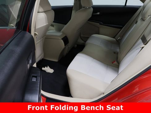 Used 2012 Toyota Camry LE image 26