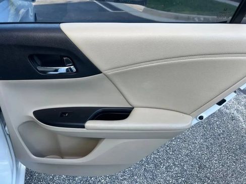Used 2017 Honda Accord EX-L image 19