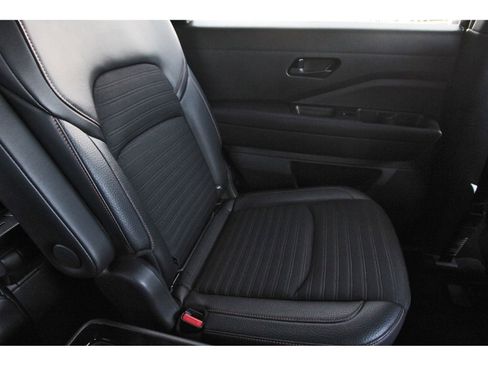 Used 2024 Nissan Pathfinder Rock Creek image 15