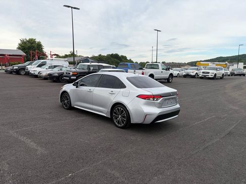 Used 2021 Toyota Corolla LE FWD image 5