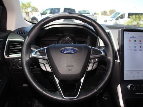 Certified 2023 Ford Edge SEL w/ Convenience Package AWD/4WD image 16