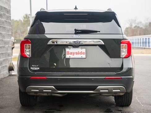 Used 2024 Ford Explorer XLT w/ Equipment Group 202A image 6