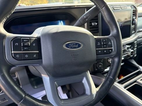 Used 2024 Ford F250 Lariat w/ Black Appearance Package image 11