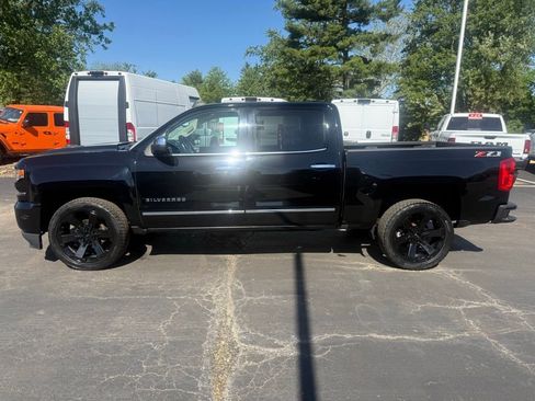 Used 2018 Chevrolet Silverado 1500 LTZ Z71 w/ LTZ Plus Package AWD/4WD image 6