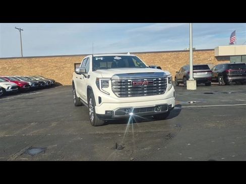 Certified 2022 GMC Sierra 1500 Denali w/ Denali Reserve Package image 3