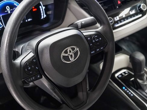 Certified 2026 Toyota Corolla LE FWD image 21