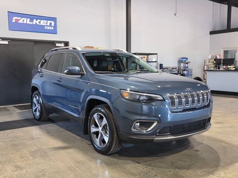 Used 2020 Jeep Cherokee Limited AWD/4WD image 3