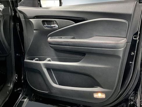 Used 2020 Honda Pilot Black Edition image 28