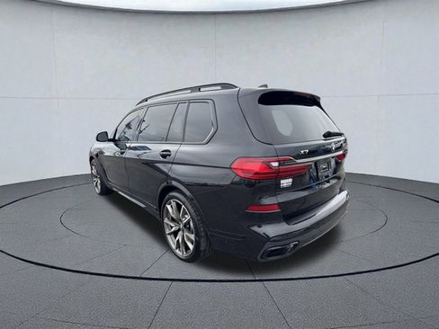 Used 2022 BMW X7 M50i image 6