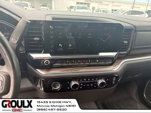 Used 2024 GMC Sierra 1500 Elevation AWD/4WD image 18