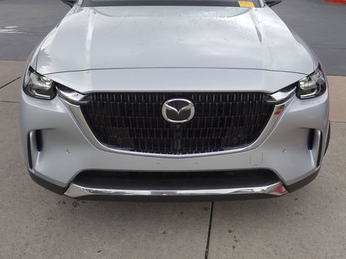 Certified 2024 MAZDA CX-90 Plug-In Hybrid w/ Premium Plus AWD/4WD image 4