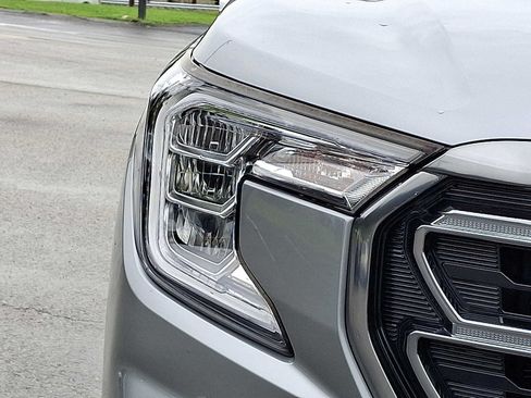 Used 2024 GMC Terrain AT4 w/ Infotainment Package II AWD/4WD image 9
