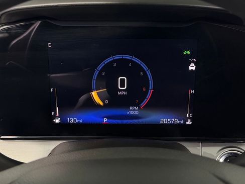 Used 2025 Chevrolet Trax LT FWD image 15