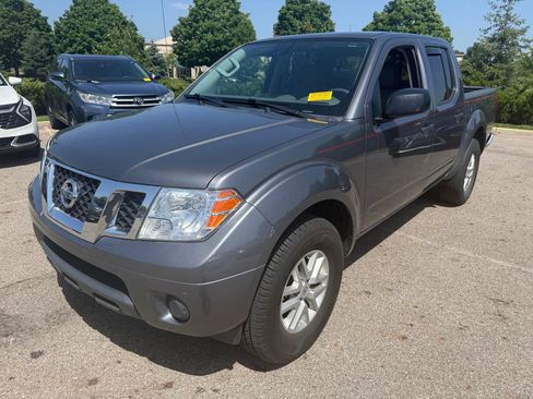 Used 2019 Nissan Frontier SV RWD image 1