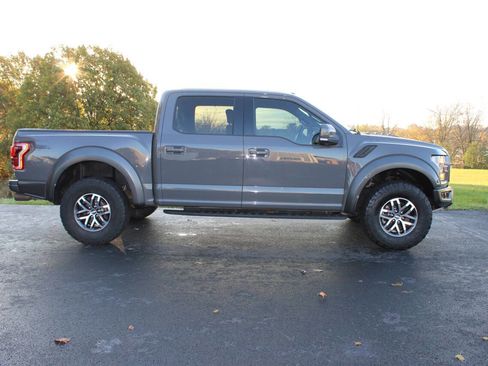 Used 2018 Ford F150 Raptor w/ Equipment Group 802A Luxury image 2