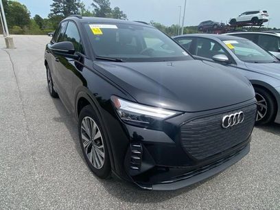 Used 2025 Audi Q4 e-tron Premium w/ Convenience Package
