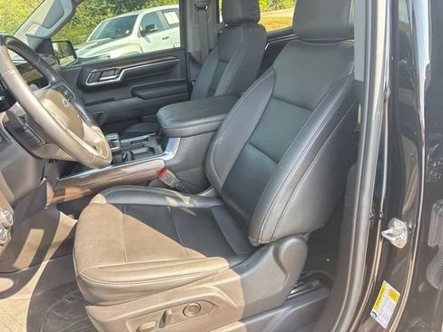 Used 2024 Chevrolet Silverado 1500 RST w/ Dark Appearance Package AWD/4WD image 31