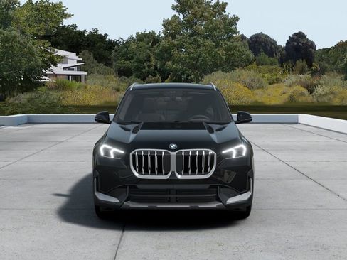 New 2026 BMW X1 xDrive28i AWD/4WD image 3