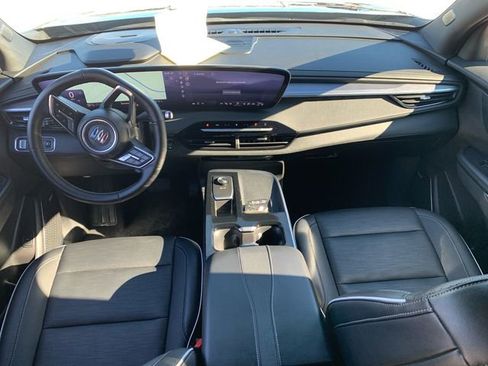 Used 2025 Buick Enclave Sport Touring image 22