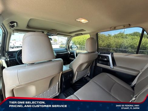 Used 2019 Toyota 4Runner Limited RWD image 12