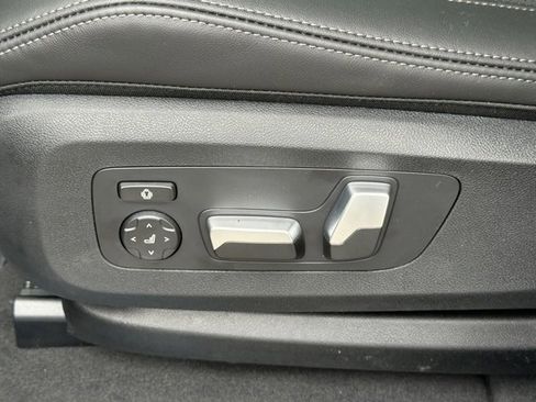 New 2026 BMW X5 sDrive40i w/ Premium Package image 18