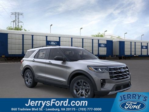 New 2026 Ford Explorer Active AWD/4WD image 1