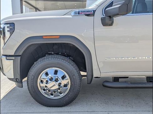 New 2026 GMC Sierra 3500 SLE w/ SLE Value Package AWD/4WD image 10