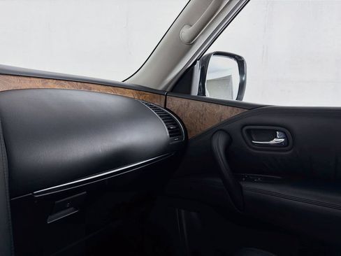 Used 2024 Nissan Armada SL w/ Captain's Chairs Package RWD image 41