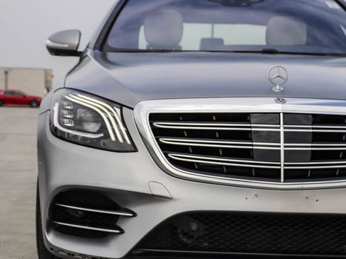 Used 2018 Mercedes-Benz S 560 Sedan image 6