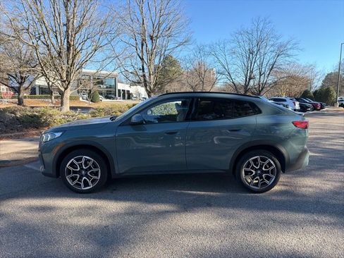 Used 2025 BMW X2 xDrive28i w/ Premium Package image 1