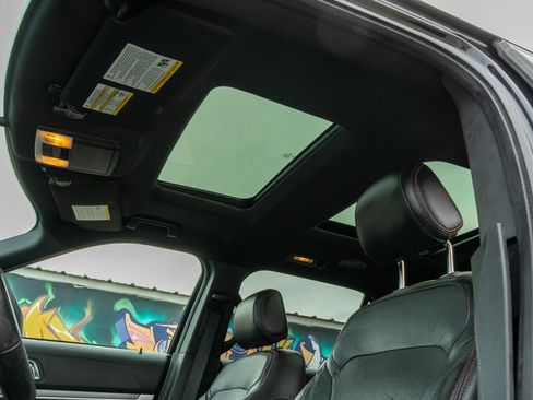 Used 2017 Ford Explorer Sport AWD/4WD image 31
