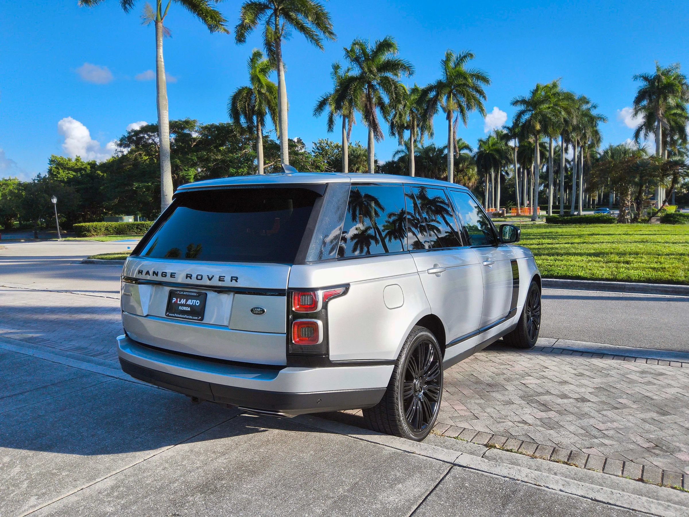 Used 2019 Land Rover Range Rover Supercharged AWD/4WD image 21
