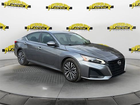 Used 2023 Nissan Altima 2.5 SV image 7