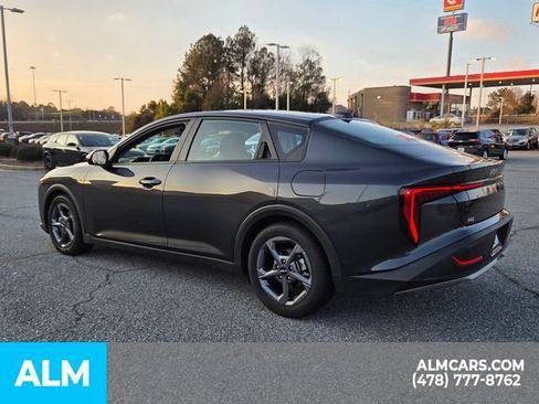 Used 2025 Kia K4 LXS image 9