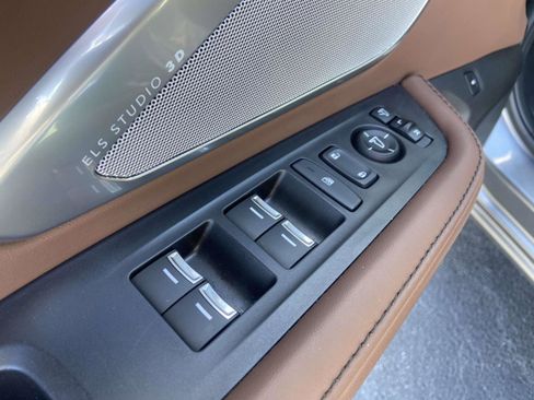 Used 2023 Acura RDX AWD w/ Advance Package image 21