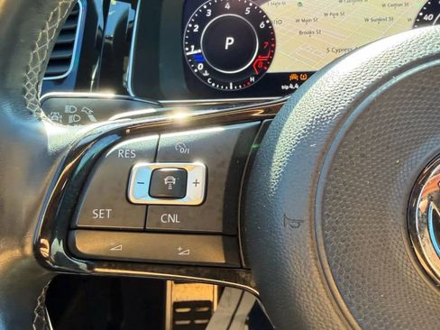 Used 2018 Volkswagen Golf R 4-Door image 22