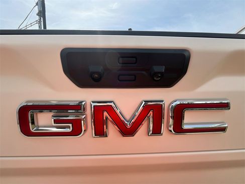 New 2025 GMC Sierra 2500 Denali w/ Denali Reserve Package image 39