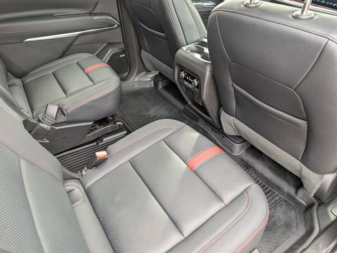 Used 2025 Chevrolet Traverse RS w/ LPO, Floor Liner Package image 24