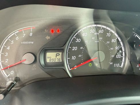 Used 2013 Toyota Sienna L image 15