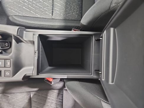 New 2026 Nissan Sentra SV image 25