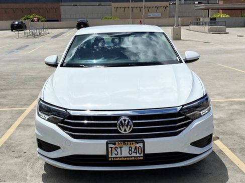 Used 2019 Volkswagen Jetta S w/ Driver Assistance Package FWD image 2