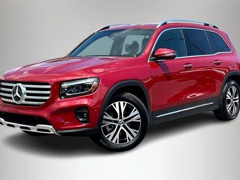 New 2025 Mercedes-Benz GLB 250 4MATIC image 2
