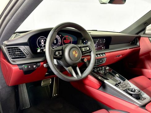 Used 2025 Porsche 911 Carrera RWD image 11