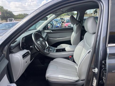 Used 2024 Hyundai Palisade SEL FWD image 29