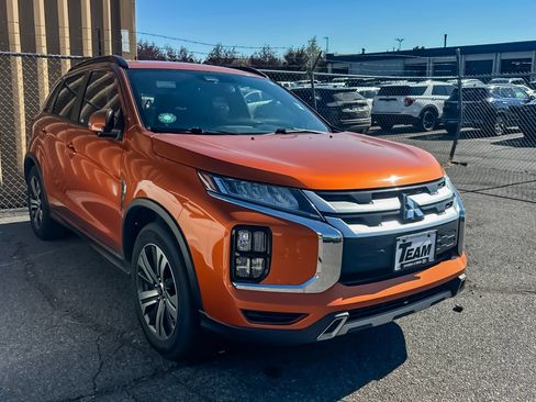 Used 2020 Mitsubishi Outlander Sport GT AWD/4WD image 2