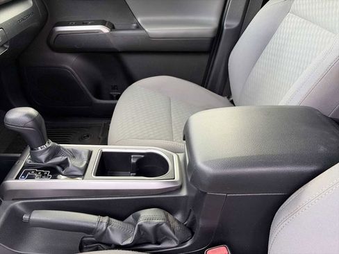 Used 2022 Toyota Tacoma SR5 image 14