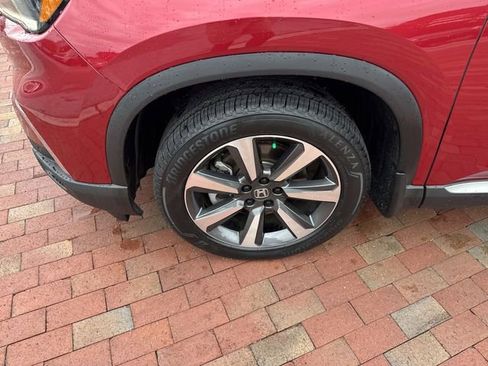 Certified 2025 Honda Pilot Elite image 10